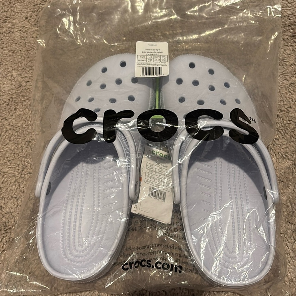 NEW CROCS Classic dreamscape M9/W11